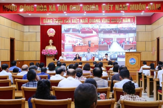 Đoàn ĐBQH tỉnh Quảng Ninh tiếp xúc cử tri sau Kỳ họp thứ Nhất, Quốc hội khóa XVI