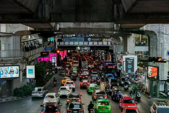 Thailand approves major borrowing package to cushion impact of Middle East conflict