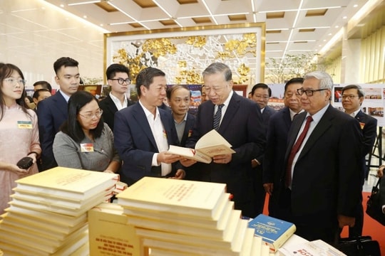 Bài 1: Bảo vệ nền tảng tư tưởng của Đảng bắt đầu từ Chi bộ