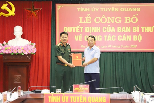 Tuyên Quang công bố Quyết định của Ban Bí thư về công tác cán bộ