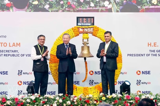 Top Vietnamese leader rings bell at India’s National Stock Exchange