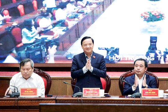 Phó Chủ tịch Quốc hội Nguyễn Khắc Định dự Hội nghị triển khai, thi hành Luật Thủ đô