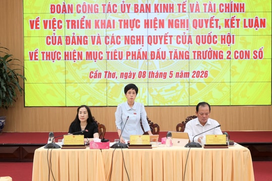 Đoàn công tác của Ủy ban Kinh tế và Tài chính làm việc với UBND TP. Cần Thơ