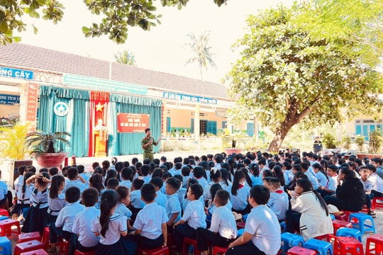 Khánh Hòa: Nâng cao kỹ năng phòng cháy, chữa cháy cho cán bộ, giáo viên, học sinh
