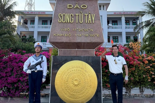 Ca sĩ Lê Anh Dũng: Ca khúc "Trường Sa xanh" là lời tri ân gửi chiến sĩ hải quân