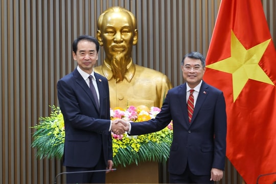 Thủ tướng Lê Minh Hưng tiếp Đại sứ Trung Quốc tại Việt Nam