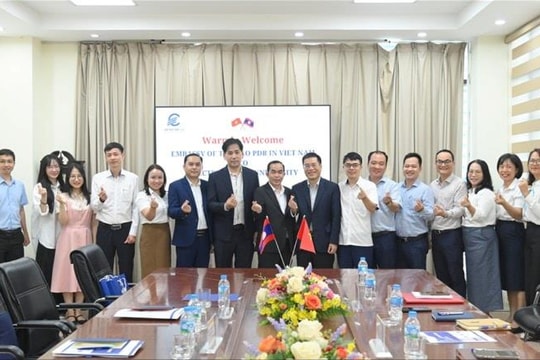 Tăng cường hợp tác đào tạo và hỗ trợ sinh viên Lào tại Trường Đại học Điện lực