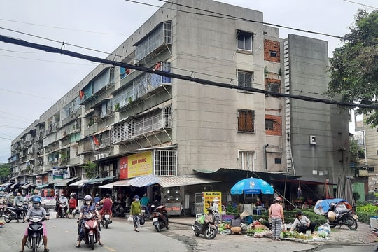 TP. Hồ Chí Minh: Đốc thúc cải tạo, xây dựng lại các chung cư cũ hư hỏng