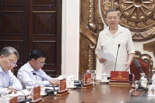 Hoàn thiện, thi hành pháp luật phải đặt trong một chỉnh thể