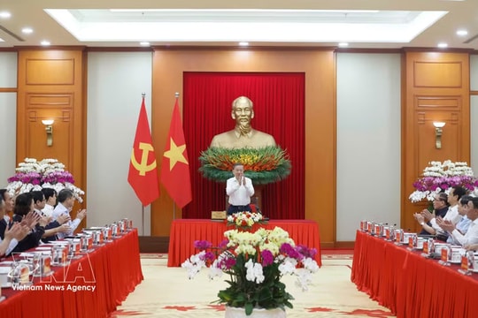 Top leader confident in landmark national review for future development
