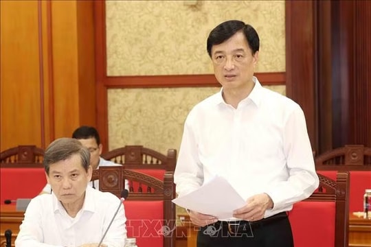 Central Steering Committee for reviewing two-tier local administration model convenes first meeting