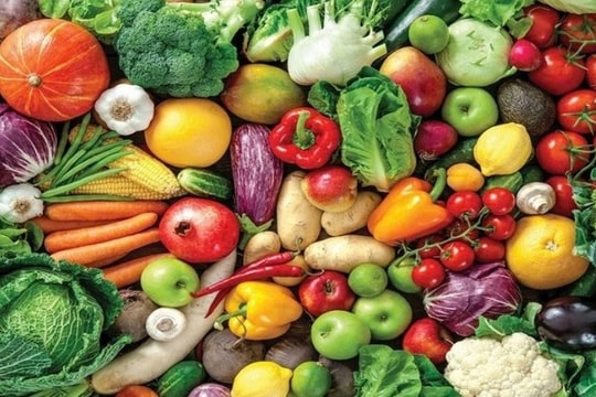 Ăn thực phẩm gì để dưỡng da mùa nóng ?