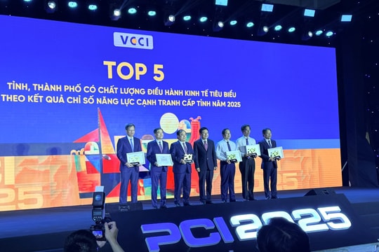 Từ cải cách thủ tục đến kiến tạo phát triển