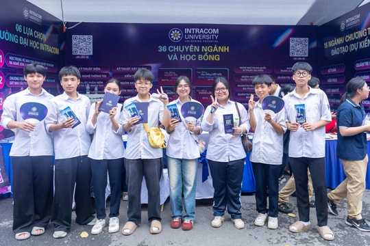 Tuyển sinh đại học 2026: Áp lực chọn ngành và nỗi sợ “đặt nhầm nguyện vọng”