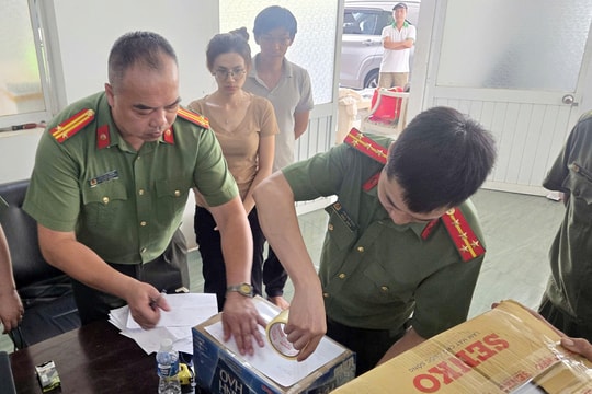 Lạng Sơn: Thu giữ 84 tấn quặng phóng xạ Monazite vận chuyển trái phép