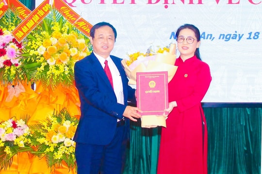 Bổ nhiệm bà Phan Thị Nguyệt Thu giữ chức Chánh án Toà án nhân dân tỉnh Nghệ An
