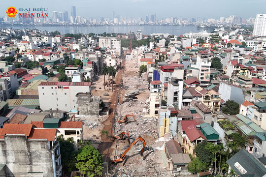 Hà Nội: Hình hài cầu Tứ Liên dần hình thành