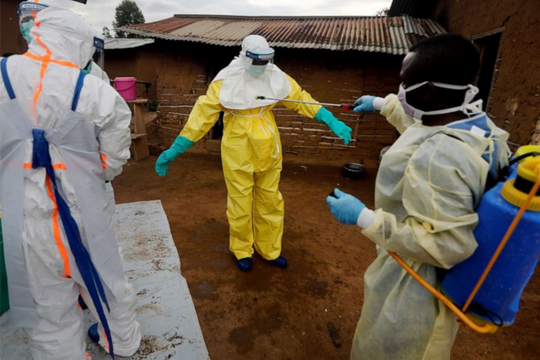 Dịch Ebola mới diễn biến phức tạp, châu Phi căng mình ứng phó