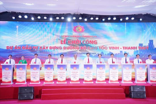 Khởi công dự án cao tốc Vinh - Thanh Thủy