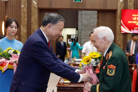 Cương vị càng cao, trách nhiệm càng lớn