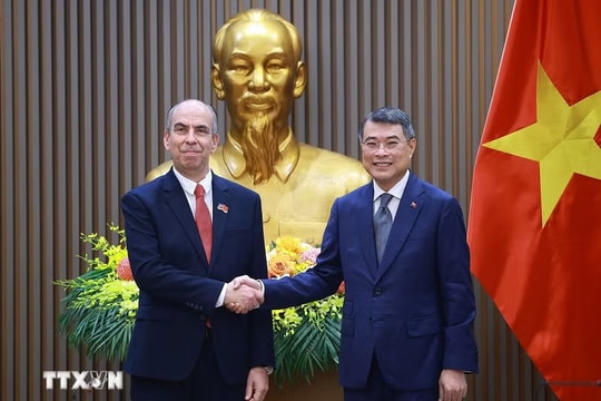 Tiếp tục củng cố và tăng cường hơn nữa mối quan hệ đặc biệt Việt Nam - Cuba