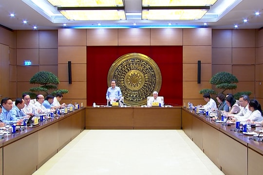 Chủ động rà soát pháp luật, chỉ rõ điểm nghẽn và kiến nghị cụ thể