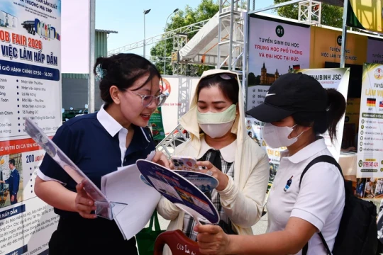 TP. Hồ Chí Minh: Hơn 60 doanh nghiệp trong và ngoài nước tham gia tuyển dụng