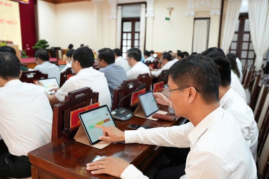 HĐND thành phố Huế thông qua 22 nghị quyết tại kỳ họp chuyên đề lần thứ Nhất