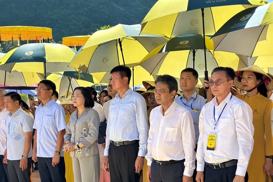 Phó Chủ tịch Quốc hội Nguyễn Thị Thanh dự Lễ hội Sắc vàng Tam Cốc - Tràng An 2026