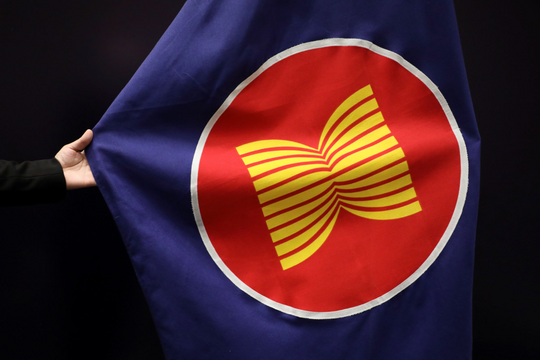 ASEAN giữ cân bằng trong thế giới bất định