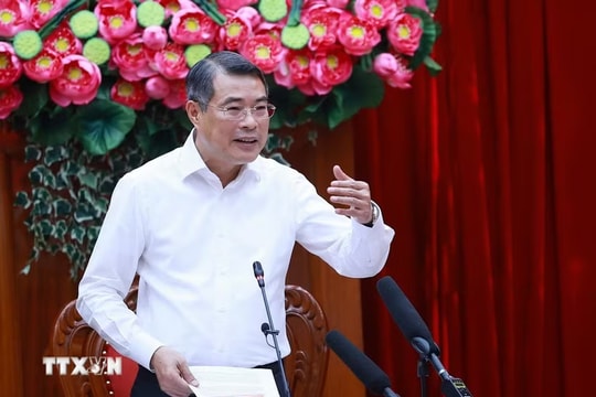 Thủ tướng Lê Minh Hưng: Vĩnh Long phải đổi mới mạnh mẽ mô hình tăng trưởng, tạo đột phá phát triển