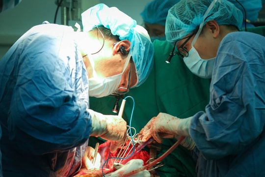 Kỳ tích y học: Bệnh viện Việt Đức thực hiện thành công 21 ca ghép tạng thần tốc chỉ trong 4 ngày