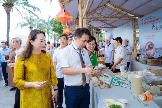 Trải nghiệm phong phú về ẩm thực chay Huế