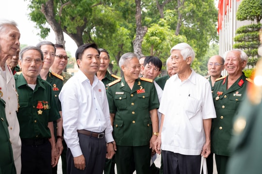 Phó Chủ tịch Quốc hội, Thượng tướng Nguyễn Doãn Anh gặp mặt Đoàn đại biểu Bảo tàng Chiến sĩ cách mạng bị địch bắt, tù đày