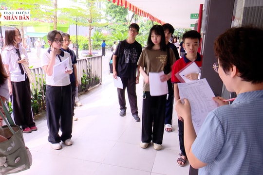 Gần 125.000 thí sinh Hà Nội bước vào kỳ thi lớp 10