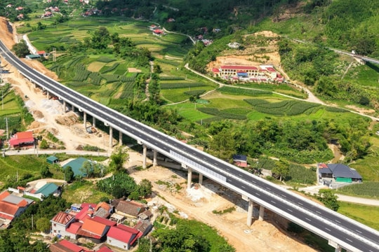 Hoàn thiện 27km đầu tuyến Cao tốc Hữu Nghị - Chi Lăng