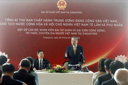 Tổng Bí thư, Chủ tịch nước Tô Lâm gặp cộng đồng người Việt tại Singapore