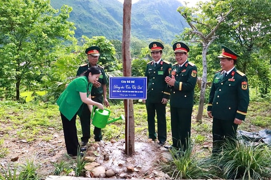 Lễ khánh thành Bia kỷ niệm nơi đóng quân Sư đoàn 326, Quân khu 2