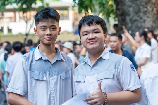Thí sinh đánh giá đề chuyên Sử vào lớp 10 tại Hà Nội vừa sức nhưng không dễ đạt điểm cao