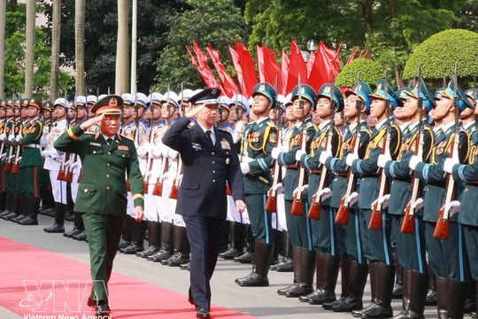 Vietnam, Japan step up defence cooperation
