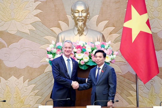 Phó Chủ tịch Quốc hội, Thượng tướng Nguyễn Doãn Anh tiếp Đoàn Ủy ban Quốc phòng và các lực lượng vũ trang, Hạ viện Pháp