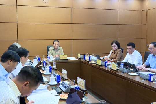 Đẩy nhanh tiến độ tổng rà soát hệ thống văn bản quy phạm pháp luật