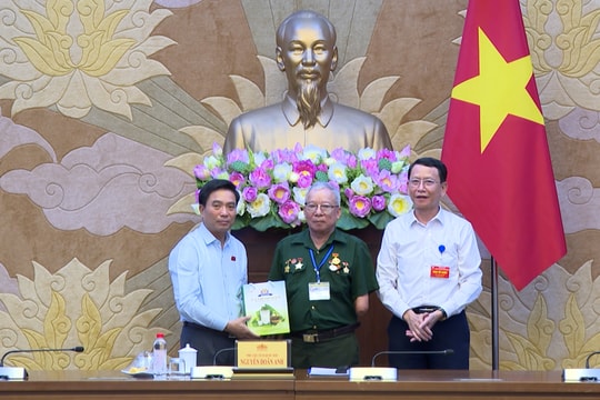 Tiếp tục hoàn thiện, nâng cao chính sách dành cho người có công