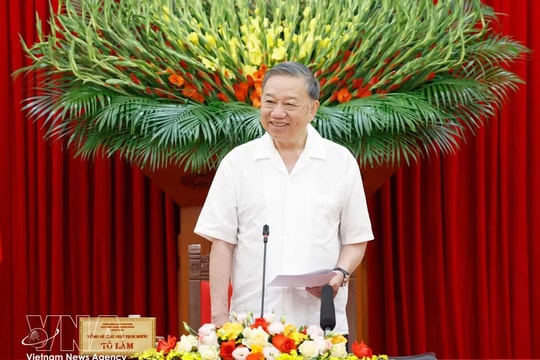 Top leader calls for reform of Party leadership methods to ensure strategic autonomy, sustainable growth