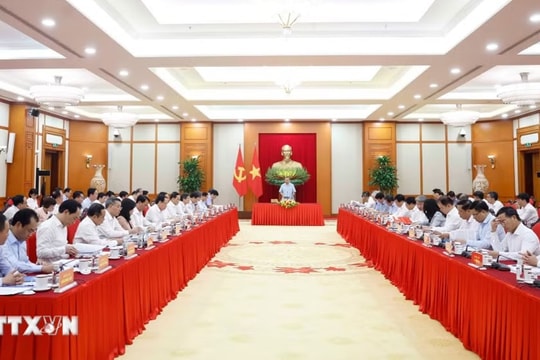 Xây dựng năng lực tự chủ sáng tạo, khả năng tự thích ứng quốc gia