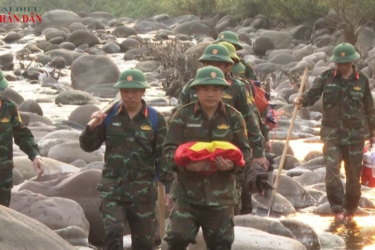 "Chiến dịch 500 ngày đêm" tìm kiếm, quy tập hài cốt liệt sĩ: Tiếng gọi từ lòng đất mẹ