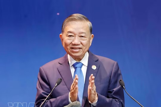 Vietnam needs more modern, creative working class: Top Vietnamese leader