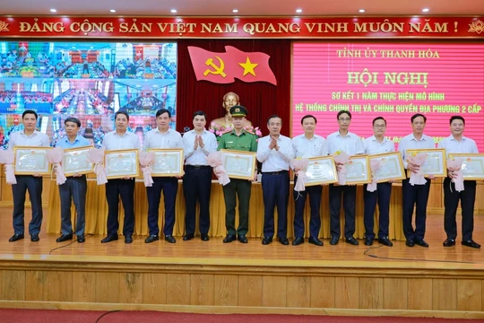 Chuyển mạnh sang “phục vụ, kiến tạo phát triển”