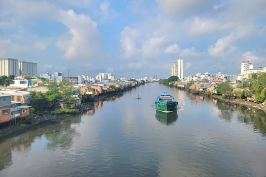 TP. Hồ Chí Minh: Triển khai dự án cắm mốc 515km bờ sông, hồ để tạo quỹ đất