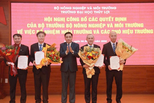 Bộ Nông nghiệp và Môi trường trao quyết định bổ nhiệm lãnh đạo Trường Đại học Thủy lợi